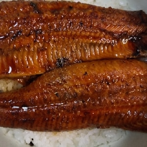 市販品のウナギ蒲焼は水洗いから うな丼 レシピ 作り方 By ぽんぽんぷー 楽天レシピ 市販品のウナギ蒲焼は水洗いから うな丼 レシピ 作り方 By ぽんぽんぷー 楽天レシピ
